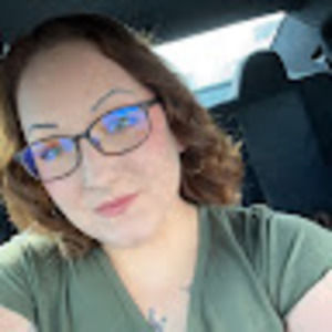 Meet your Posher, Desiree